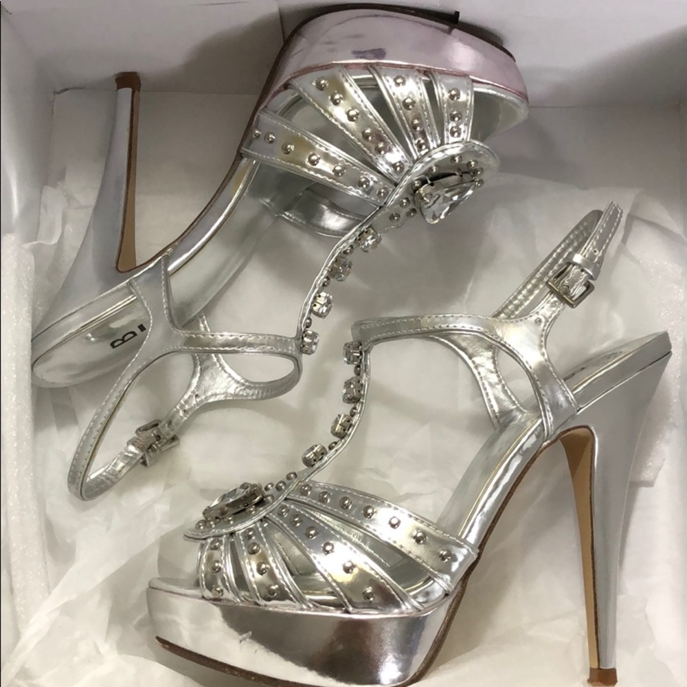 Silver Holiday Pump
